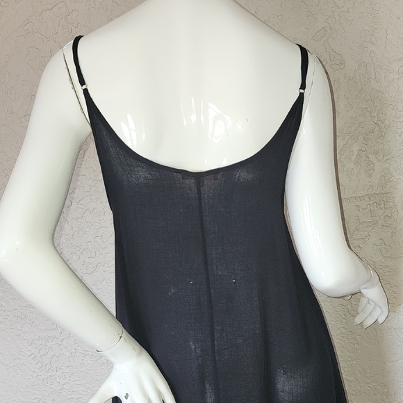 Chic Black Asymmetrical Slip Dress - Picture 8 of 9